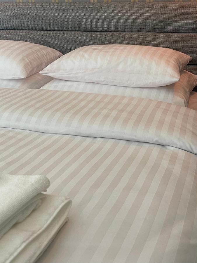 Queen Size Bed - Apartament Obok Manufaktury W Centrum Lodzi - Parking Gratis!!! 外观 照片