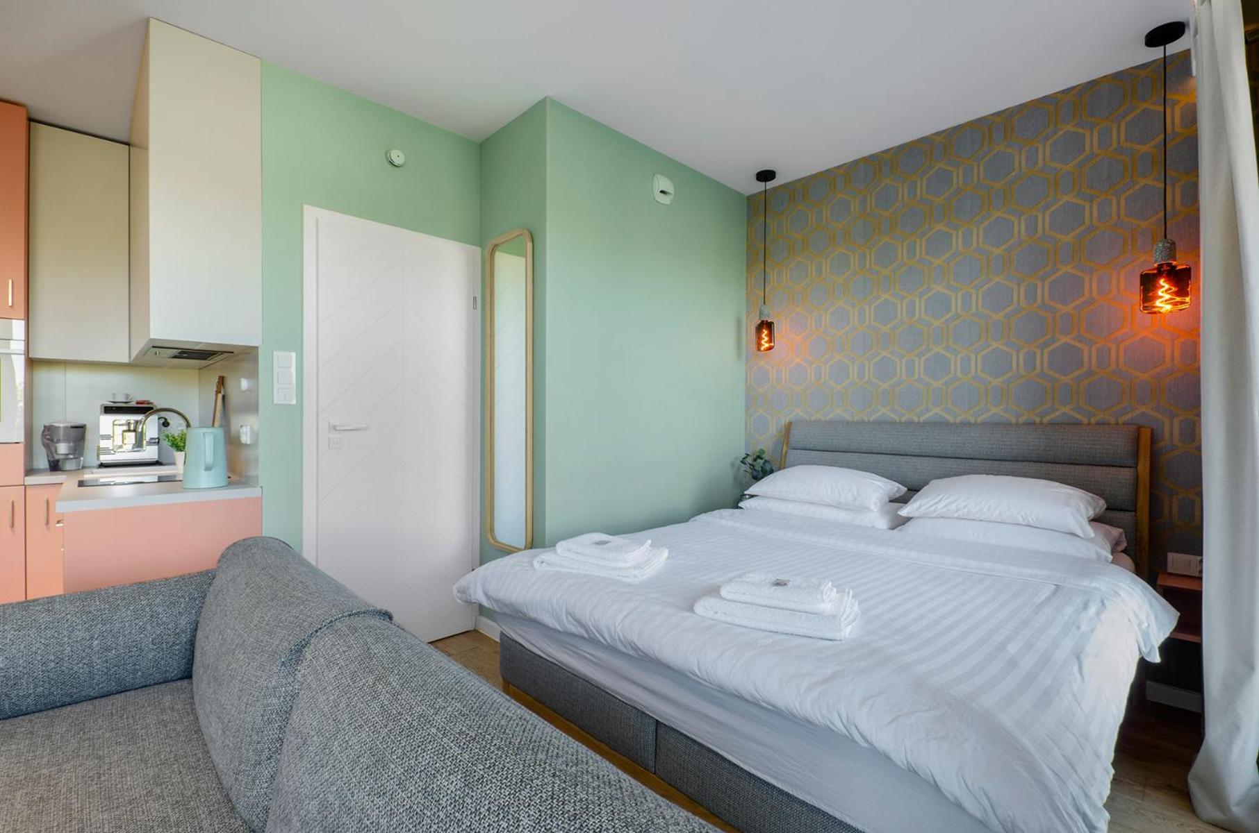Queen Size Bed - Apartament Obok Manufaktury W Centrum Lodzi - Parking Gratis!!! 外观 照片